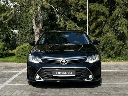 Toyota Camry 2016 года за 12 635 000 тг. в Алматы – фото 2