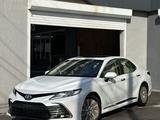 Toyota Camry 2022 года за 18 500 000 тг. в Шымкент