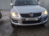 Volkswagen Touareg 2008 года за 6 500 000 тг. в Уральск