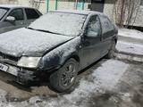 Volkswagen Jetta 2003 года за 1 300 000 тг. в Уральск – фото 2