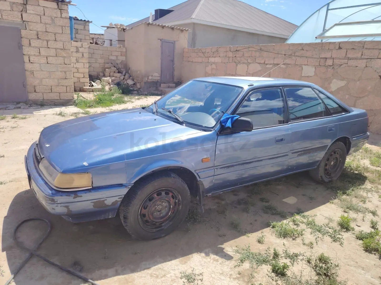 Mazda 626, 1990