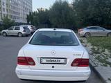 Mercedes-Benz E 230 1997 годаfor2 100 000 тг. в Астана – фото 4