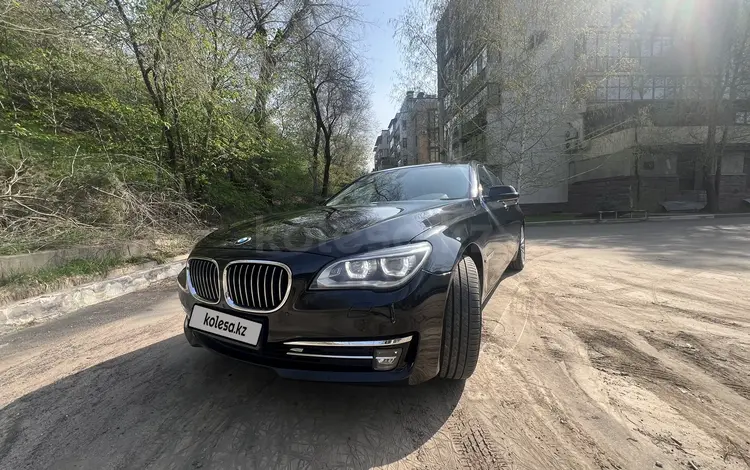 BMW 740 2013 года за 14 000 000 тг. в Алматы