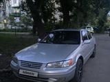 Toyota Camry 1998 годаүшін2 650 000 тг. в Усть-Каменогорск – фото 2