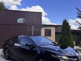 Toyota Camry 2020 года за 13 000 000 тг. в Уральск – фото 2