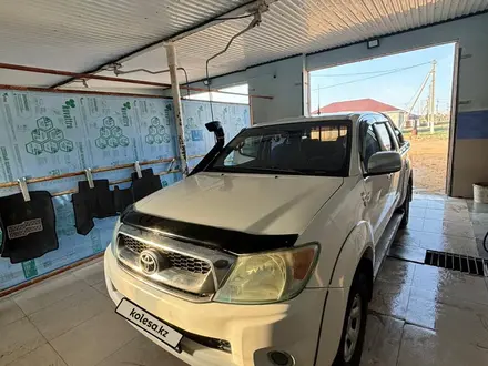 Toyota Hilux 2007 года за 7 800 000 тг. в Актобе – фото 14