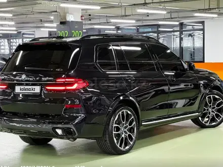 BMW X7 2025 года за 59 000 000 тг. в Астана – фото 2