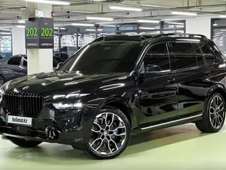 BMW X7, 2025