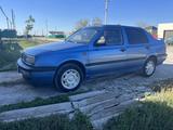 Volkswagen Vento 1993 года за 1 380 000 тг. в Уральск – фото 2