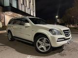 Mercedes-Benz GL 500 2012 годаfor12 000 000 тг. в Караганда – фото 2