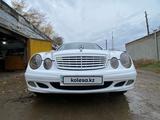 Mercedes-Benz E 220 2002 годаүшін2 900 000 тг. в Костанай – фото 2