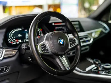 BMW X5 2021 года за 45 000 000 тг. в Алматы – фото 16