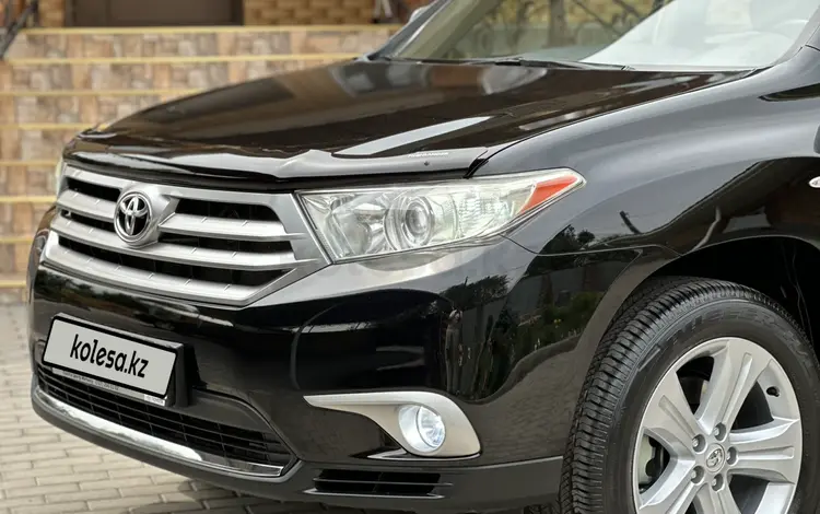 Toyota Highlander 2013 года за 15 500 000 тг. в Алматы