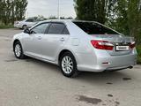 Toyota Camry 2012 года за 9 200 000 тг. в Актобе – фото 3