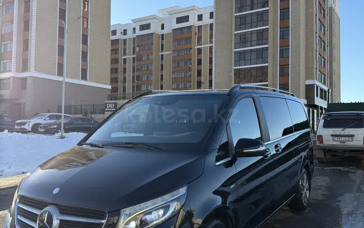 Mercedes-Benz V 250 2015 годаfor22 000 000 тг. в Астана