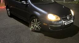 Volkswagen Jetta 2006 года за 2 400 000 тг. в Астана – фото 4