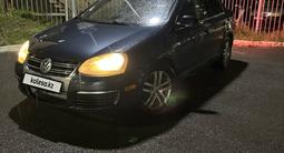 Volkswagen Jetta 2006 года за 2 400 000 тг. в Астана