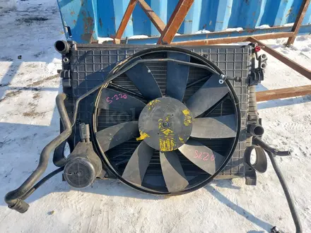 Радиатор основной на Мерседес S220 за 55 000 тг. в Алматы – фото 3