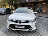 Toyota Camry 2017 года за 16 500 000 тг. в Шымкент