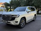 Toyota Land Cruiser 2023 года за 55 000 000 тг. в Астана