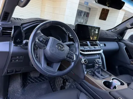 Toyota Land Cruiser 2023 года за 55 000 000 тг. в Астана – фото 10