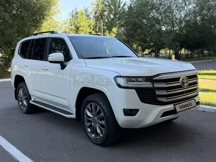 Toyota Land Cruiser 2023 года за 55 000 000 тг. в Астана – фото 3