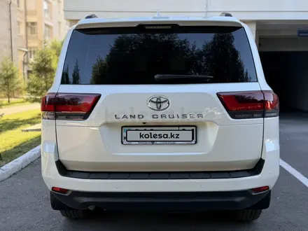 Toyota Land Cruiser 2023 года за 55 000 000 тг. в Астана – фото 5