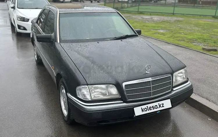 Mercedes-Benz C 180 1994 года за 1 500 000 тг. в Алматы
