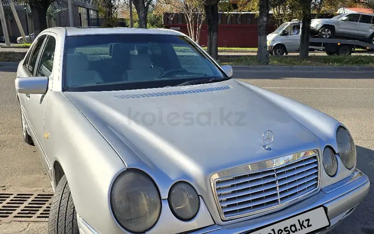 Mercedes-Benz E 320 1996 года за 3 200 000 тг. в Алматы