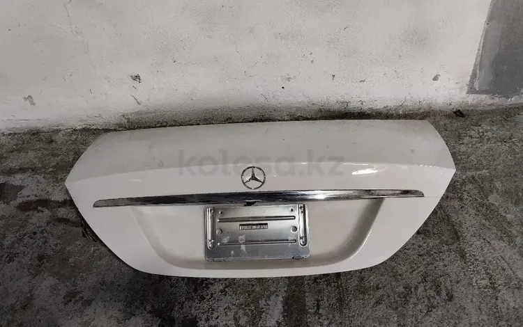 Крышка багажника Mercedes benz CLS w219 за 40 000 тг. в Караганда