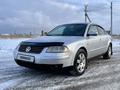 Volkswagen Passat 2004 годаfor2 650 000 тг. в Астана