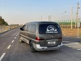 Hyundai Starex 2000 года за 2 000 000 тг. в Шымкент – фото 3