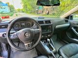 Volkswagen Jetta 2011 годаүшін5 500 000 тг. в Уральск – фото 3