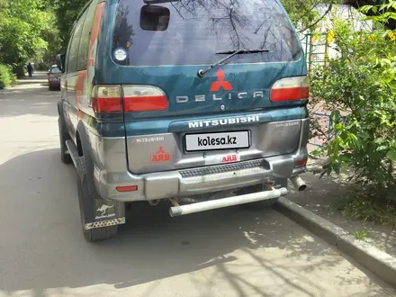 Mitsubishi Delica 1997 года за 5 000 000 тг. в Алматы – фото 2