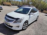 Hyundai Solaris 2015 года за 5 300 000 тг. в Усть-Каменогорск – фото 3