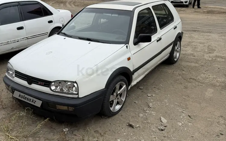 Volkswagen Golf 1993 года за 750 000 тг. в Семей