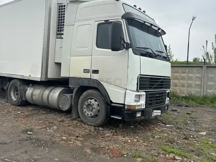 Volvo  FH 2000 года за 13 800 000 тг. в Алматы – фото 4