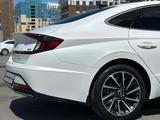 Hyundai Sonata 2021 годаүшін11 800 000 тг. в Астана – фото 4