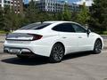 Hyundai Sonata 2021 года за 11 800 000 тг. в Астана – фото 2