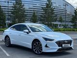 Hyundai Sonata 2021 годаүшін11 800 000 тг. в Астана – фото 5