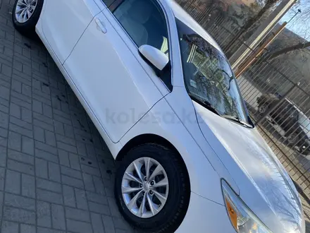 Toyota Camry 2015 года за 7 000 000 тг. в Уральск – фото 3