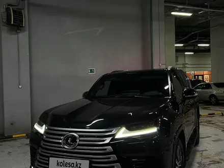 Lexus LX 600 2024 года за 85 000 000 тг. в Астана