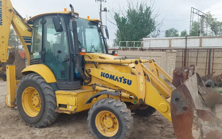 Komatsu  WB93R-5 2011 года за 19 800 000 тг. в Алматы
