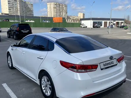Kia K5 2018 года за 7 500 000 тг. в Актау – фото 5