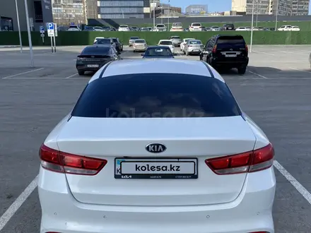 Kia K5 2018 года за 7 500 000 тг. в Актау – фото 6