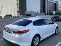 Kia K5 2018 года за 7 500 000 тг. в Актау – фото 9