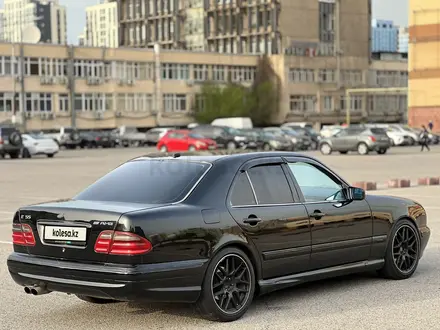 Mercedes-Benz E 430 1997 года за 2 700 000 тг. в Алматы – фото 4