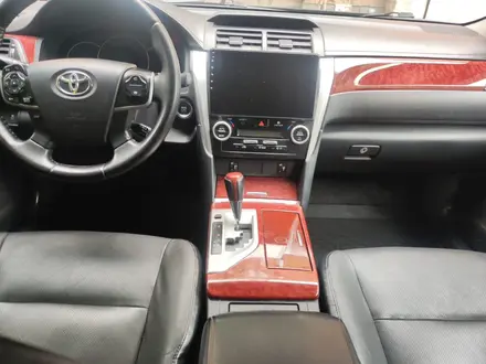 Toyota Camry 2013 года за 8 800 000 тг. в Усть-Каменогорск – фото 12