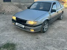 Opel Vectra, 1993
