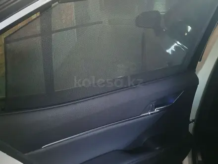 Toyota Camry 2023 года за 18 200 000 тг. в Атырау – фото 10
